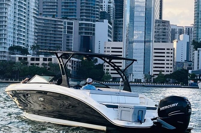 2-Hours Private Miami Boat Tour With Champagne - Star Island, mansion views, and Millionaire’s Row