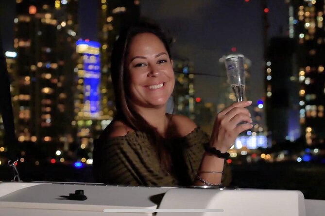 2 hrs Miami Private Boat Tour with Cooler, Ice, Bluetooth Stereo - What the private boat adds