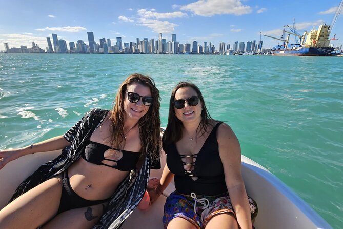 2 hrs Miami Private Boat Tour with Cooler, Ice, Bluetooth Stereo - From the Miami River to the bay