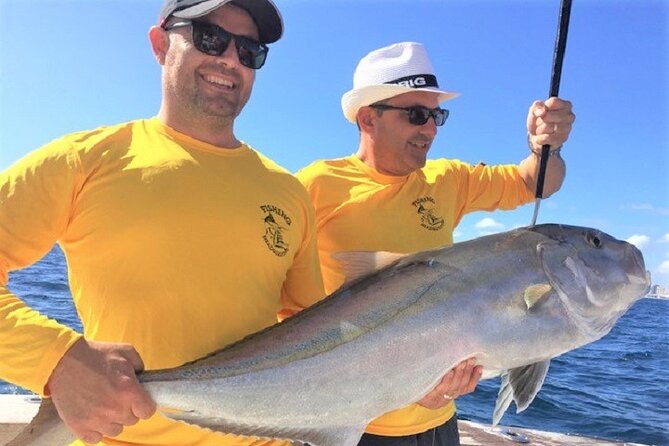 4-Hour Day or Night-Time Reef Bottom Fishing Charter in Fort Lauderdale - Daylight or night on the water