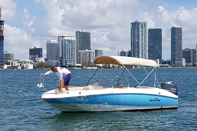 Best Miami self-driving boat rental! - How the boat handles, and what to check