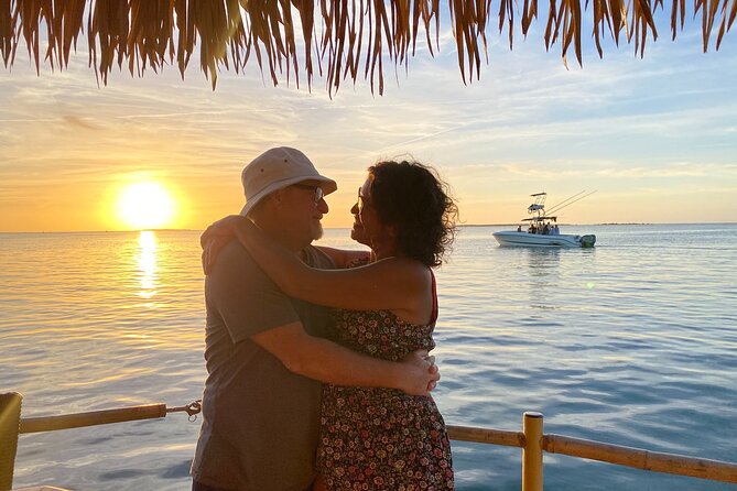 Cruisin Tikis Key Largo - Sunset Tiki Cruise - A tiki bar, not a standard sightseeing boat