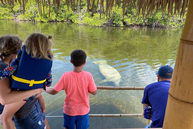 Cruisin Tikis Key Largo - Tiki Fun Cruise - Families, couples, and celebrations all fit the format