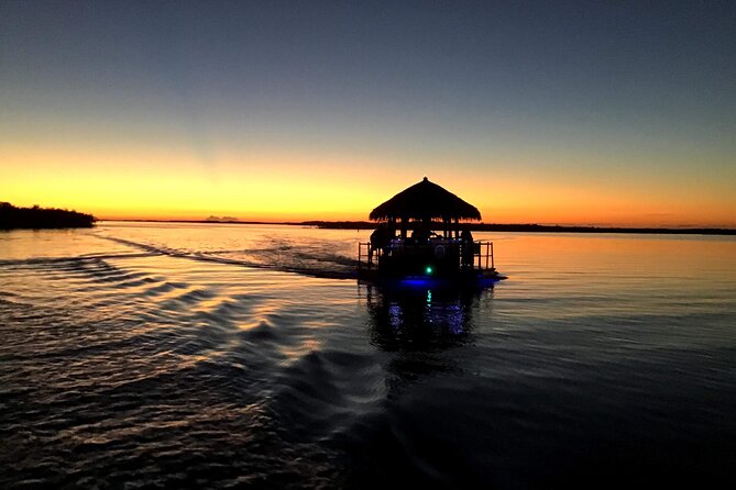 Cruisin Tikis Key Largo - Tiki Fun Cruise - The 90-minute route is built around an easy pace