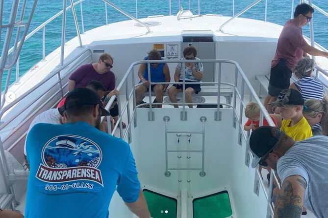Day Tour Glass Bottom Boat In Islamorada - A two-hour route shaped by the weather