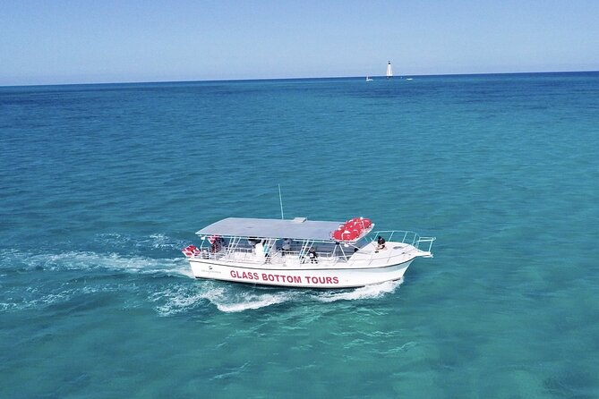 Day Tour Glass Bottom Boat In Islamorada - What the crew adds to the ride