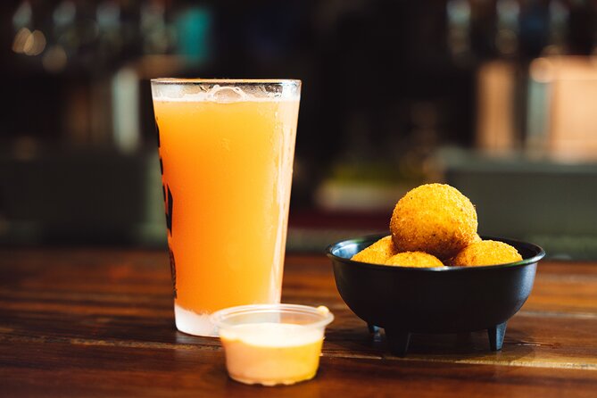 Delray Beach Dinner & Drinks Tour - The Old school buildings add a cultural note