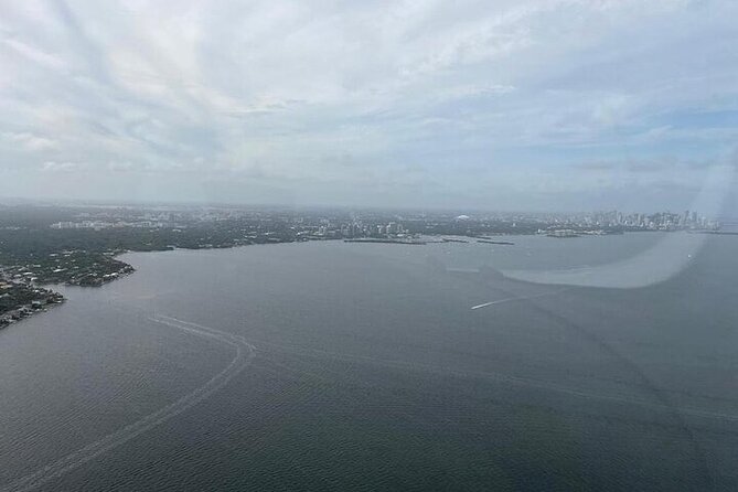 Eagles Air Tour: Private 45 Minute Plane Tour of Miami - Before boarding: IDs, limits and the waiver