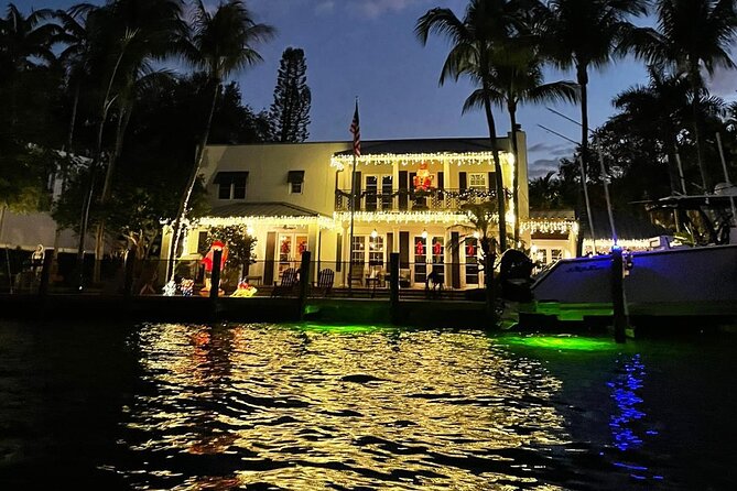 Evening Boat Cruise through Downtown Ft. Lauderdale - Downtown yachts and Las Olas homes