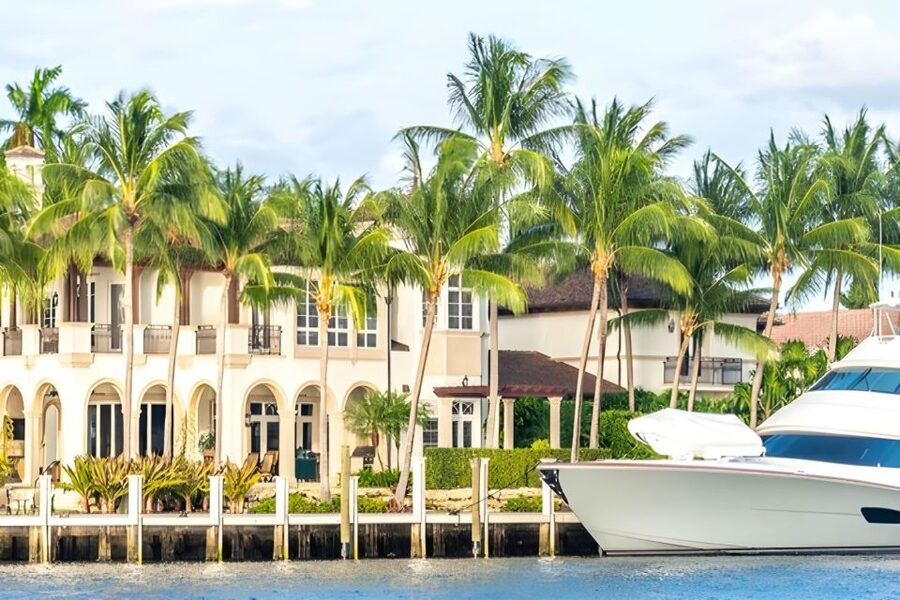 Fort Lauderdale: Millionaire's Row Cruise with Drinks - The quick take