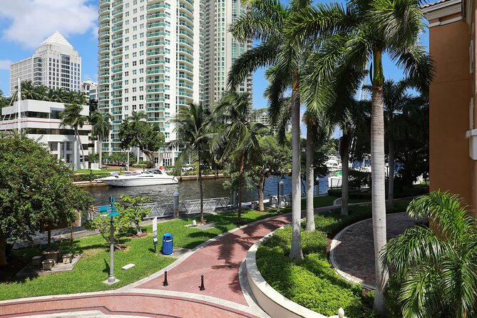 Fort Lauderdale Riverwalk Self-guided Audio Walking Tour - Crossing toward Rio Vista, Stranahan House, and Las Olas