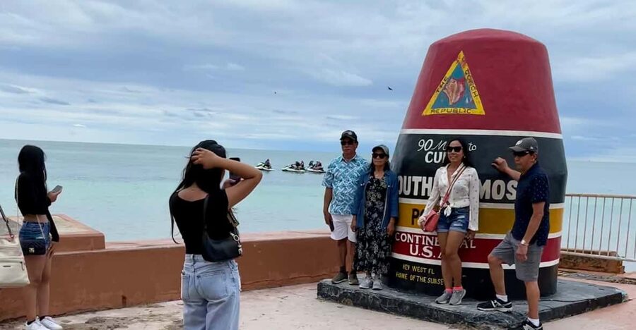 From Miami: Day Trip to Key West with optional Hotel pick up - Choose a boat trip or keep your feet on land