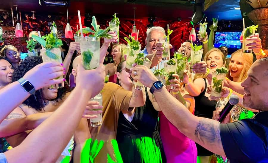 Mango's Miami: Salsa Lessons, Mojitos, Bites & Live Music - Start the evening at your party table