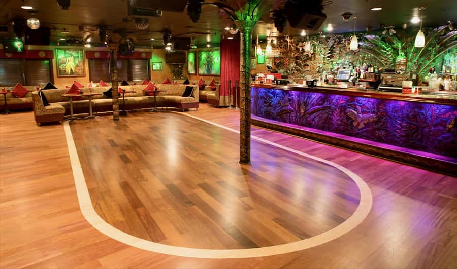 Mango's Miami: Salsa Lessons, Mojitos, Bites & Live Music - The practical details that shape the night