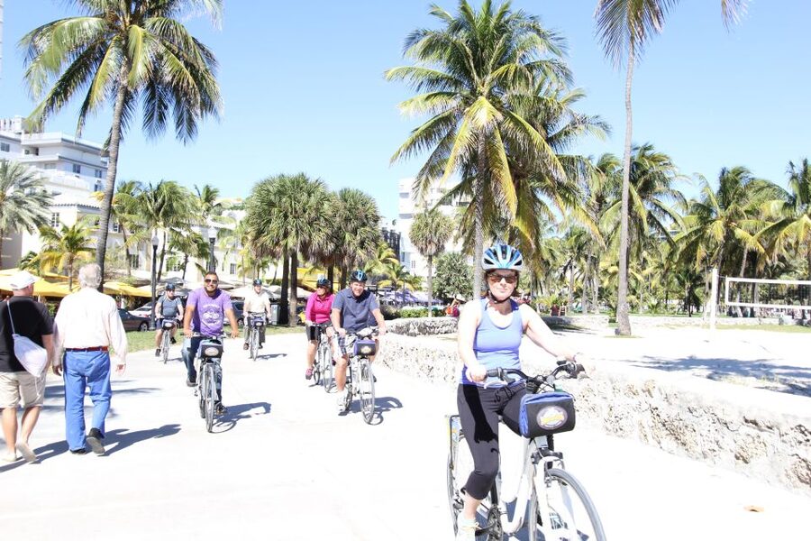 Miami: 2-Hour Art Deco Bike Tour - Art Deco buildings and the Versace Mansion