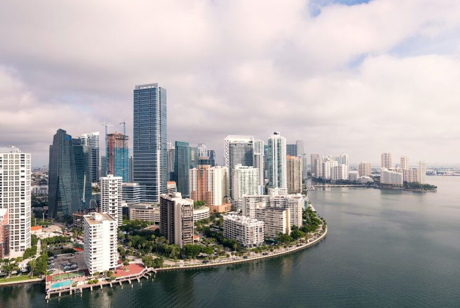 Miami: 30-Minute Helicopter Tour - Beach, Downtown & Islands - Downtown, Brickell and the skyline
