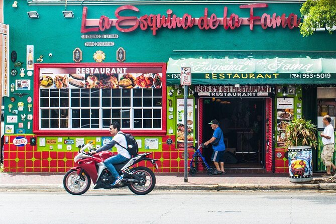 Miami All-In-One: City Sightseeing & water taxi experience - A fast route through Miami’s many sides