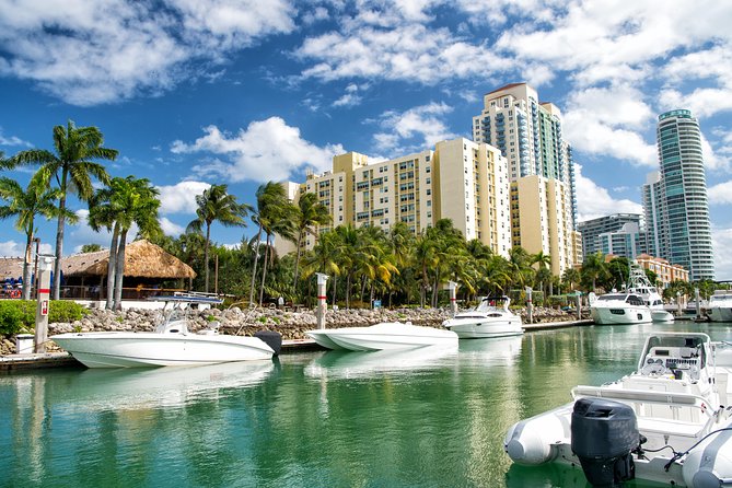 Miami and Everglades Adventure: Airboat & Bay Cruise Combo - The transfer is part of the experience