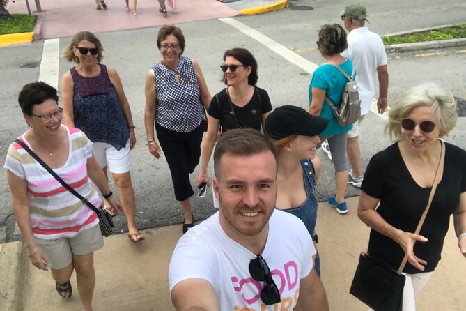 Miami Beach Food and Art Deco Walking Tour - Ocean Drive tells the Art Deco story
