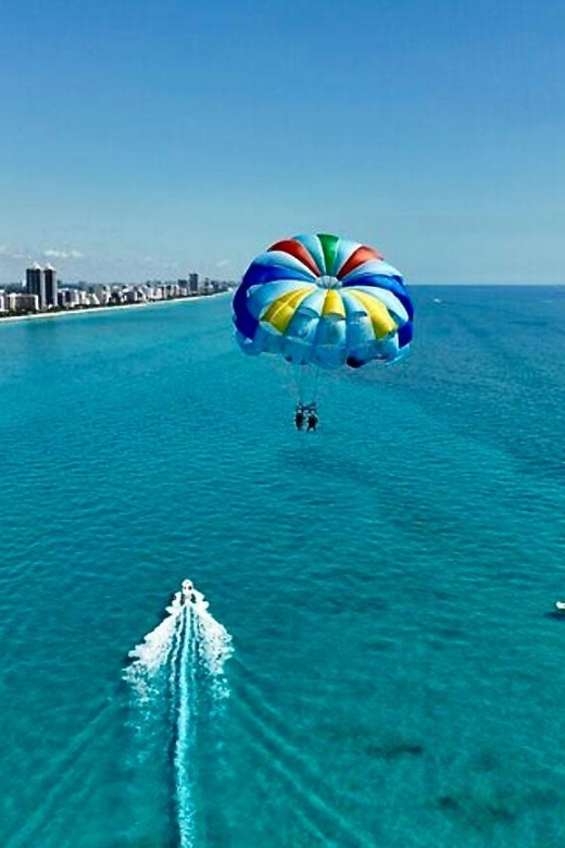 Miami Beach: Parasailing Boat Tour in South Beach - Leaving the dock for Biscayne Bay