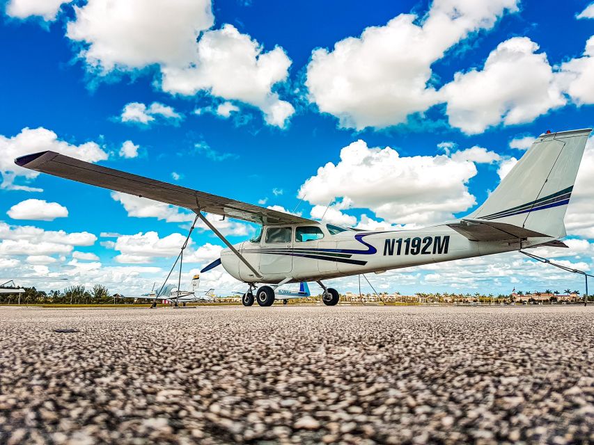 Miami Beach: South Beach Private Airplane Tour with Drinks - What the flight feels like