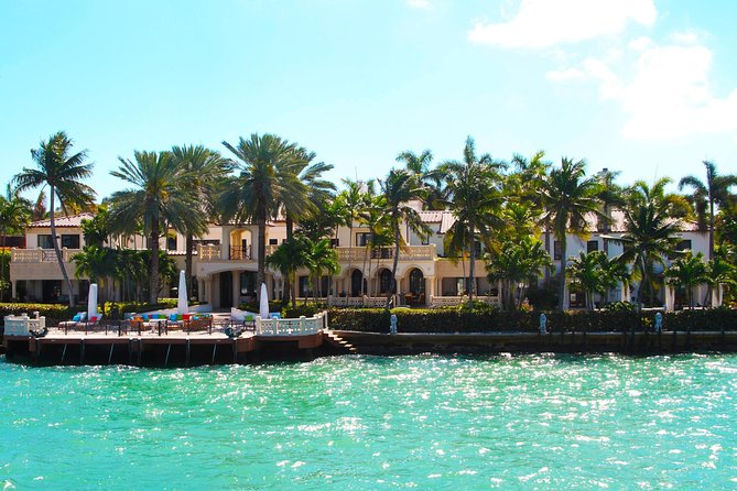 Miami Biscayne Bay rich and famous Sightseeing Boat Tour - Timing, weather and practical planning