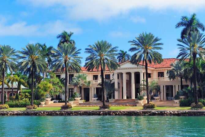 Miami Boat Tour - Celebrity Homes & Millionaire Mansions - Boarding at Bayside Marketplace