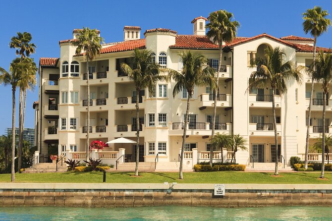 Miami Boat Tour - Celebrity Homes & Millionaire Mansions - Millionaires Row, Star Island and the private waterfront