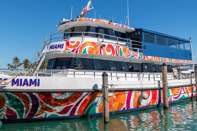 Miami Boat Tour of Celebrity Homes - Spotting homes near South Beach and Fisher Island