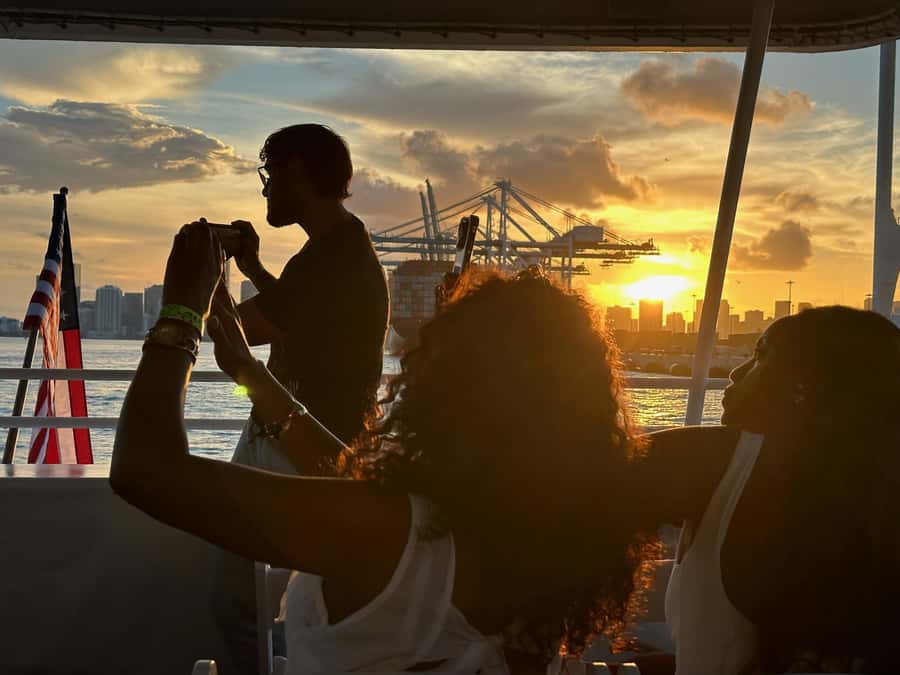 Miami Evening Boat Past Millionaire Homes on Water Taxi - Should you book this Miami evening cruise?