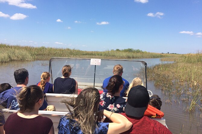 Miami: Everglades Airboat incl. Group Photo - The first rush across the wetlands