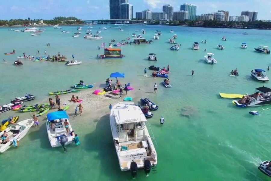 Miami: Guided Boat Tour with Champagne - What the price really includes