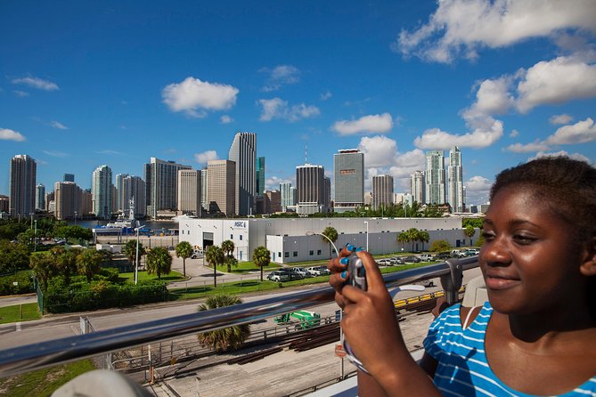 Miami: Hop-on Hop-off Tour + Cruise & Free 1-Hour Bike Rental - A bike hour for seeing Miami Beach at your own pace
