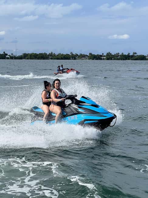 Miami: Jet Ski Rental in Biscayne Bay - Age, License, and Safety Rules to Check