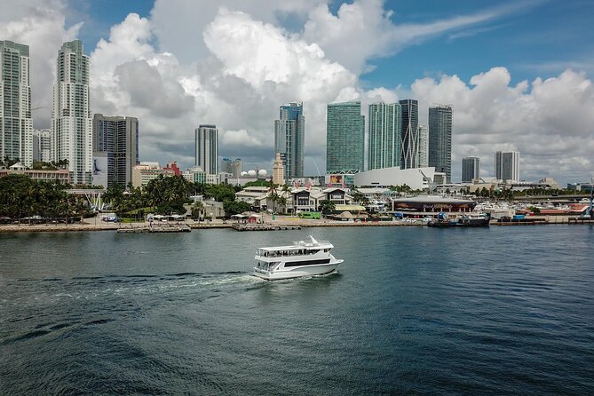 Miami Millionaires Sightseeing Cruise - A look at Miami from Bayside Marketplace