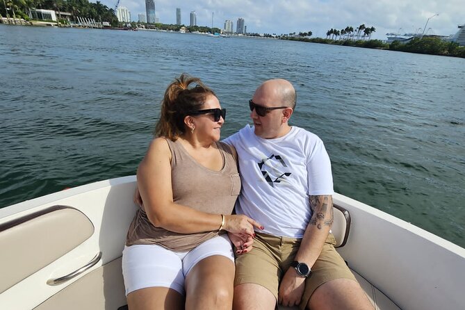 Miami Shared Boat tour, 2 hours on a 24 ft boat. 6 people total. - Getting To The Marina On Time
