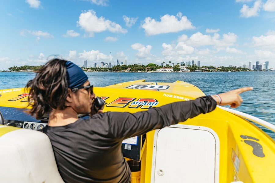 Miami: Sightseeing Speedboat Tour - A fast way to see Miami from the water