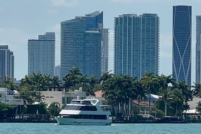 Miami Skyline Boat Cruise Past Millionaire's Homes Optional Stop - A closer look at Miami’s private islands