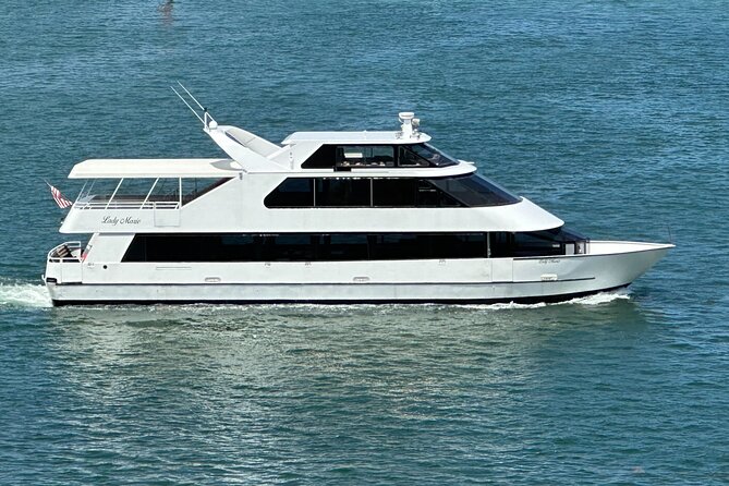 Miami Skyline Boat Cruise Past Millionaire's Homes Optional Stop - Who will enjoy this Miami boat ride