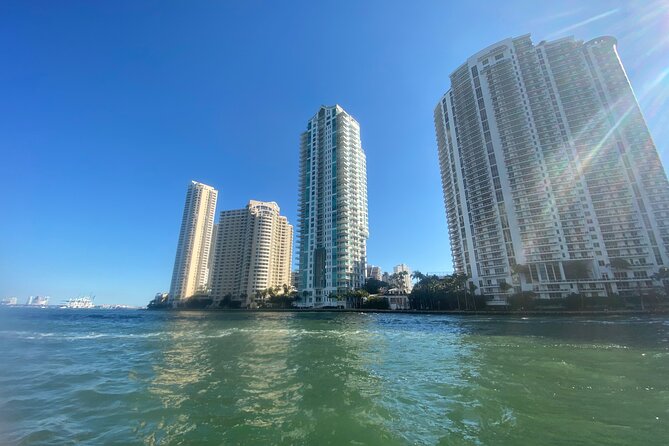 Miami Skyline: Happy Hour Cruise Music & Cash Bar - Who will get the most from this cruise