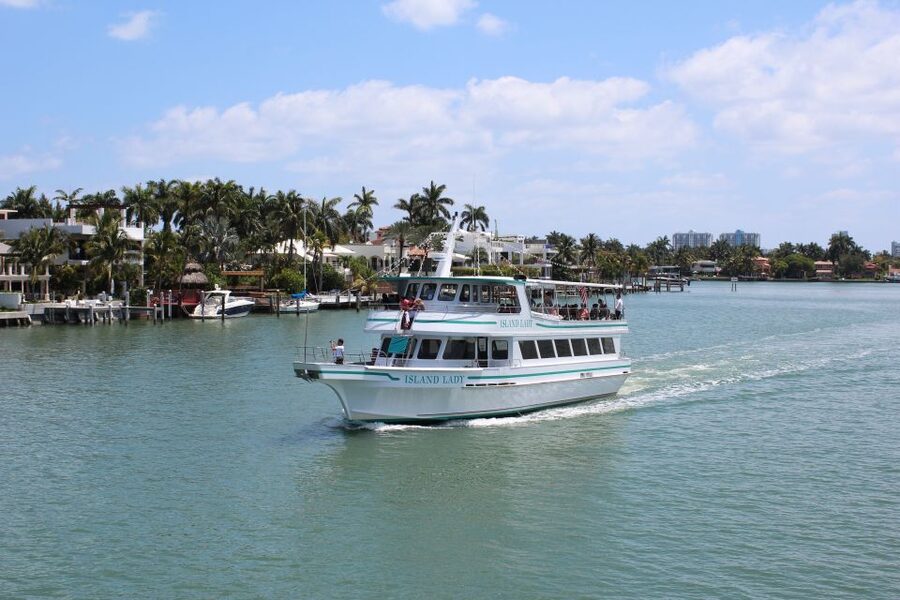 Miami: The Original Millionaire’s Row Cruise - Read Miami from the water