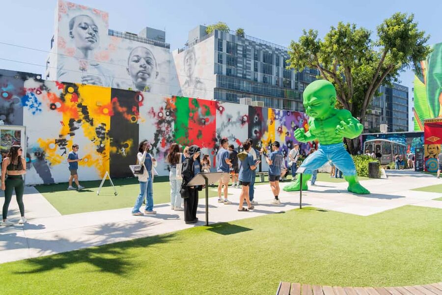 Miami: Wynwood Walls Skip-the-Line Ticket - Read the walls as well as photograph them