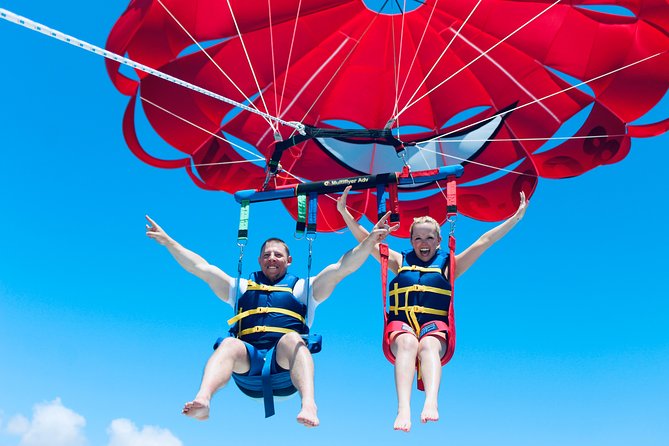 Parasailing Palm Beach - From Riviera Beach, the boat ride sets the scene