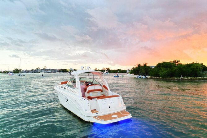 Private Captained Boat Tour in Miami for up to 12 Passengers - Fisher Island and its shoreline mansions
