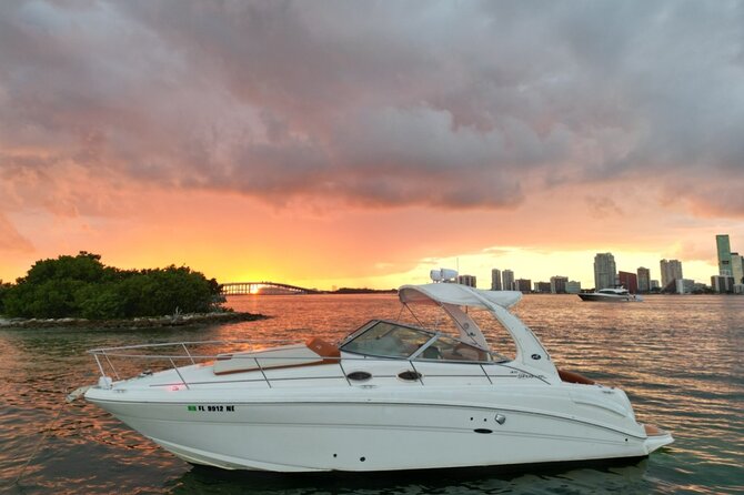 Private Captained Boat Tour in Miami for up to 12 Passengers - Fisher Island and the homes along the shore