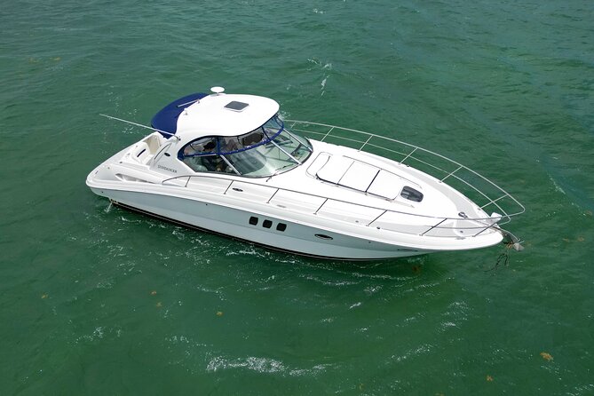 Private tour for 12 people on a 40 ft Yacht, Ft Lauderdale bay - What to know before you book