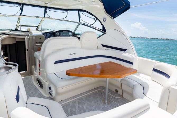 Private tour for 12 people on a 40 ft Yacht, Ft Lauderdale bay - Captains can shape the day