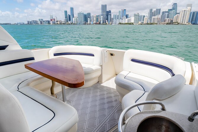 Private tour for 12 people on a 40 ft Yacht, Ft Lauderdale bay - The real cost and how to judge the value