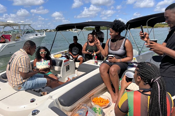 Snorkel & Millionaire Row - Private Miami Boat Tour w/ Drinks - Haulover Sandbar: time to swim, snorkel or stay aboard