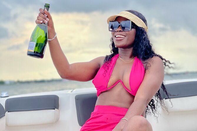 Snorkel & Millionaire Row - Private Miami Boat Tour w/ Drinks - What the price really buys